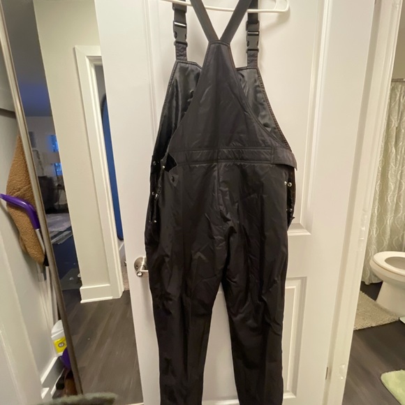 ‘SPORTS ESSENTIALS’ SNOW JUMPSUIT Size L - Picture 2 of 6